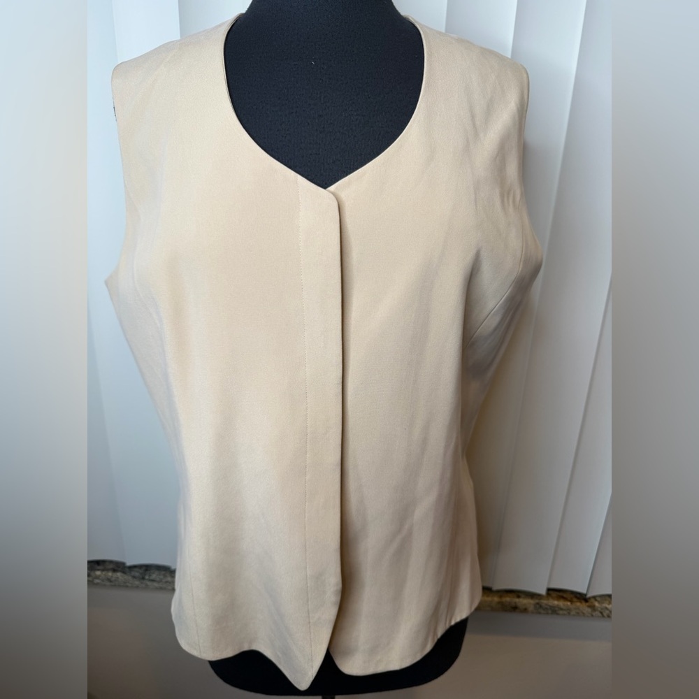 Liz Claiborne Collection Vintage Beige 100% Silk Vest/Blouse Size 14